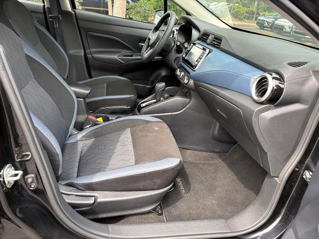 Used 2025 Nissan Versa SV FWD image 16