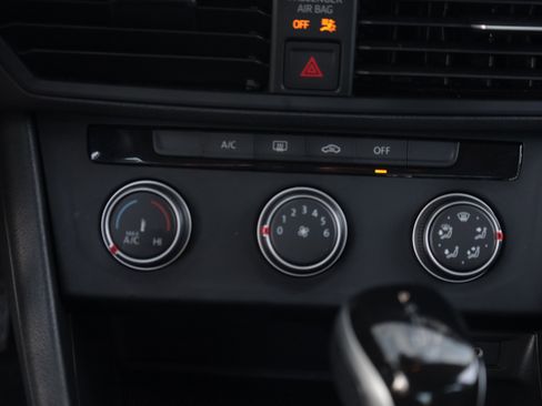Used 2024 Volkswagen Jetta S FWD image 10