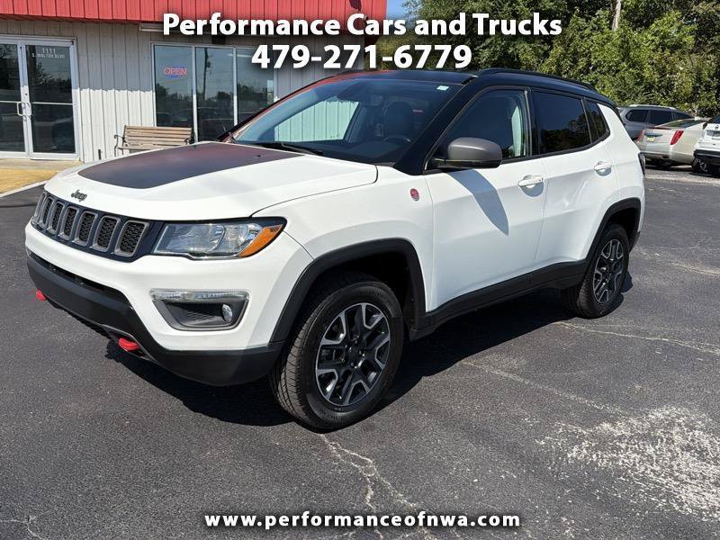 Used 2019 Jeep Compass Trailhawk w/ Cold Weather Group AWD/4WD image 1