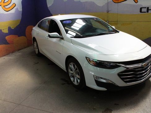 Used 2022 Chevrolet Malibu LT image 4