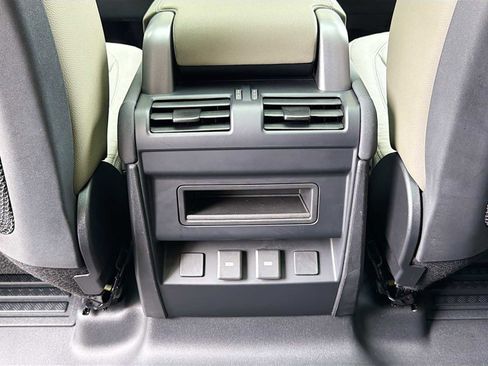 Certified 2023 Land Rover Defender 110 SE AWD/4WD image 18