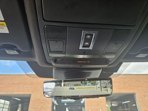 Used 2020 Land Rover Discovery Sport S AWD/4WD image 15