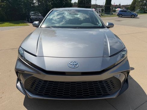Certified 2025 Toyota Camry SE AWD/4WD image 8