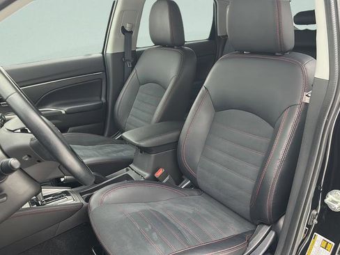 Used 2025 Mitsubishi Outlander Sport SE AWD/4WD image 15