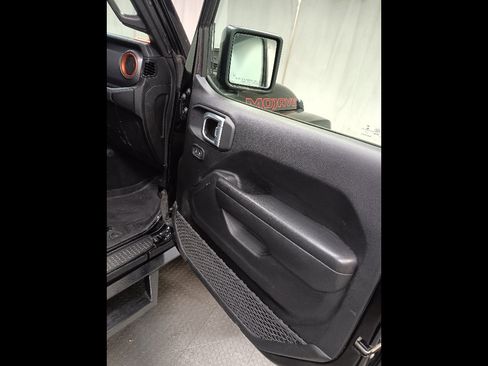 Used 2021 Jeep Gladiator Mojave image 8