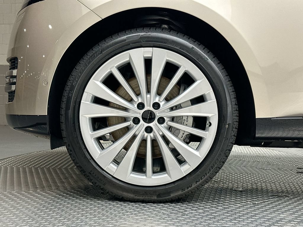 New 2026 Land Rover Range Rover SE AWD/4WD image 5