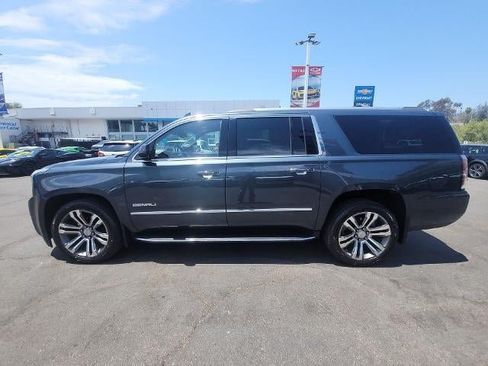 Used 2020 GMC Yukon XL Denali AWD/4WD image 5