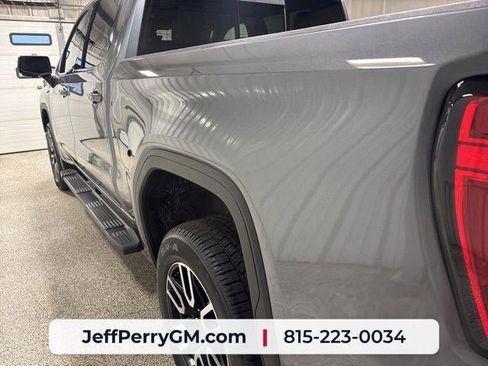 Used 2021 GMC Sierra 1500 AT4 w/ AT4 Value Package AWD/4WD image 10
