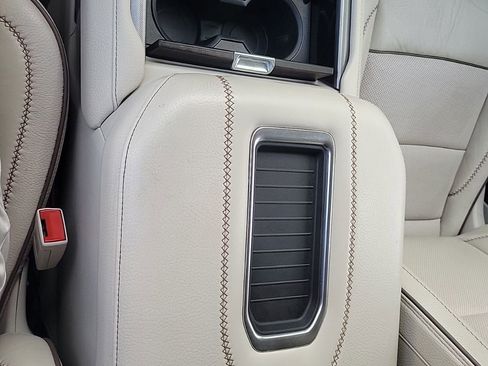 Used 2023 GMC Yukon Denali AWD/4WD image 24