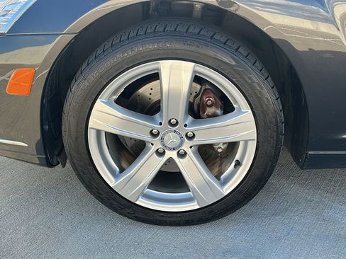 Used 2011 Mercedes-Benz S 550 image 7