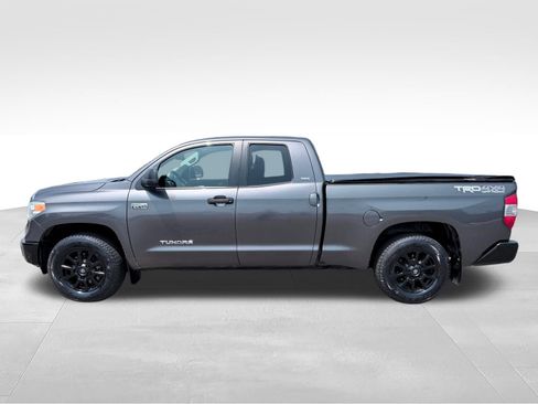 Used 2015 Toyota Tundra SR5 w/ TRD Off Road Package AWD/4WD image 8