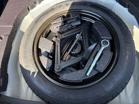 Used 2023 Subaru Impreza Premium image 30