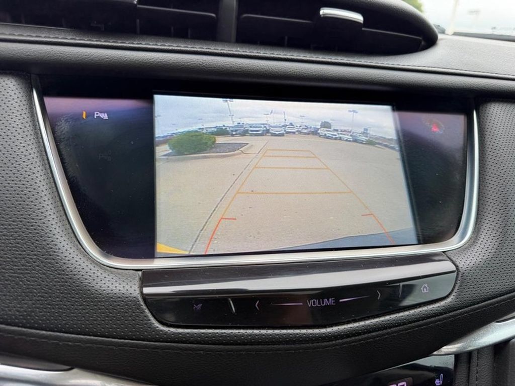 Used 2018 Cadillac XT5 Premium Luxury FWD image 23