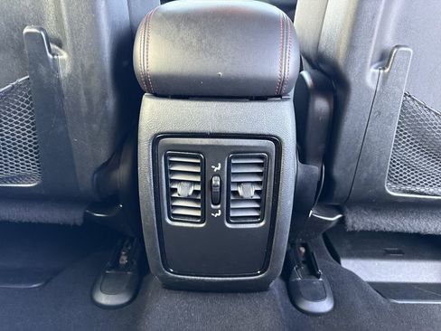 Used 2023 Dodge Durango GT image 25