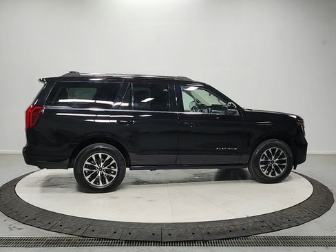 Used 2025 Ford Expedition Platinum AWD/4WD image 8