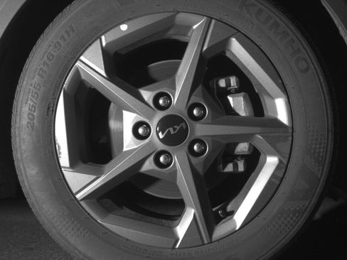 Used 2025 Kia K4 FWD image 13