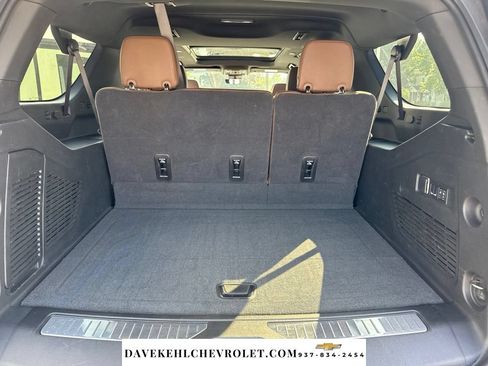 Used 2025 Chevrolet Suburban High Country AWD/4WD image 26