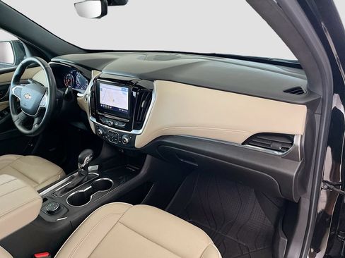 Used 2023 Chevrolet Traverse Premier w/ LPO, Floor Liner Package AWD/4WD image 33