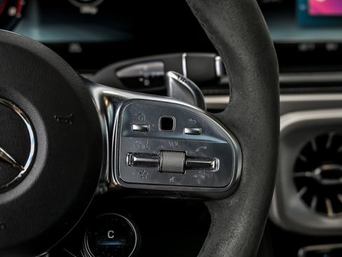 Used 2024 Mercedes-Benz G 63 AMG 4MATIC image 36