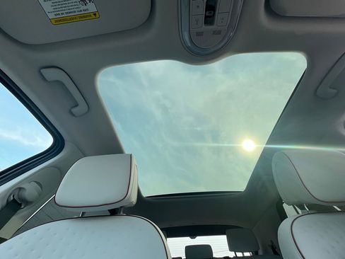 Used 2024 Hyundai Ioniq 5 Limited image 45