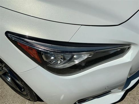 Used 2015 INFINITI Q50 Premium w/ Deluxe Touring Package image 17