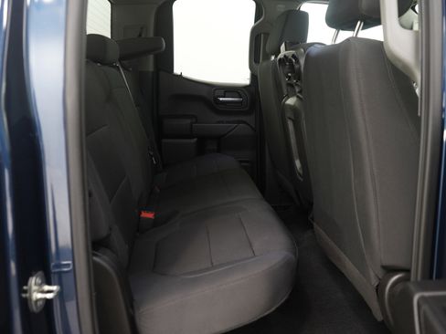 Used 2020 Chevrolet Silverado 1500 Custom w/ Custom Value Package image 13