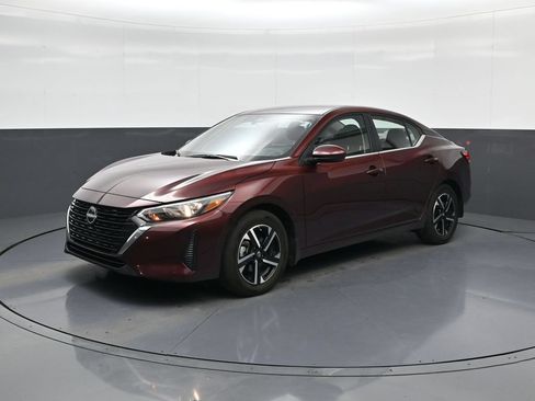 Used 2025 Nissan Sentra SV FWD image 3