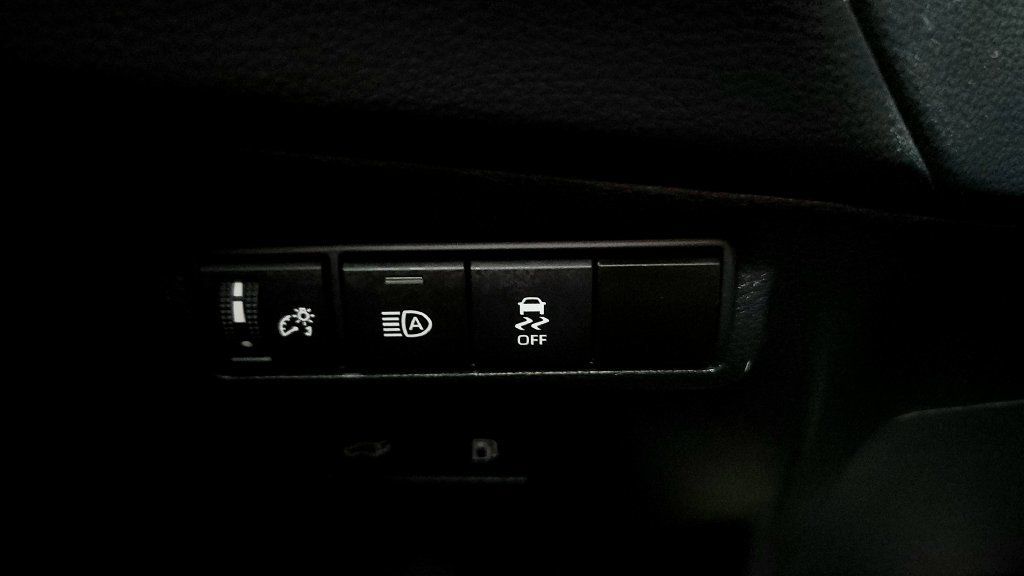 Certified 2024 Toyota Corolla Cross AWD Hybrid w/ Convenience Package image 33