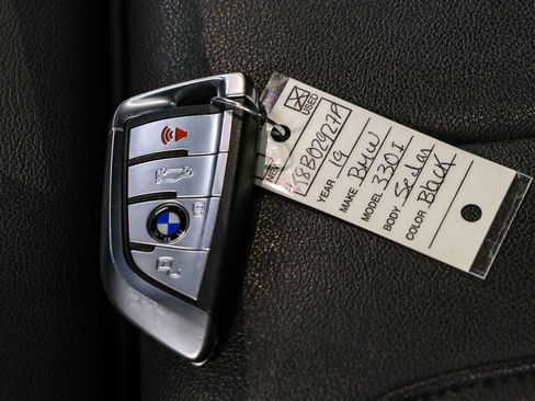 Used 2019 BMW 330i Sedan w/ Premium Package RWD image 22