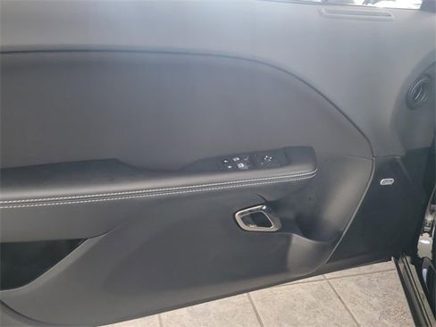 Used 2023 Dodge Challenger SRT Hellcat image 9
