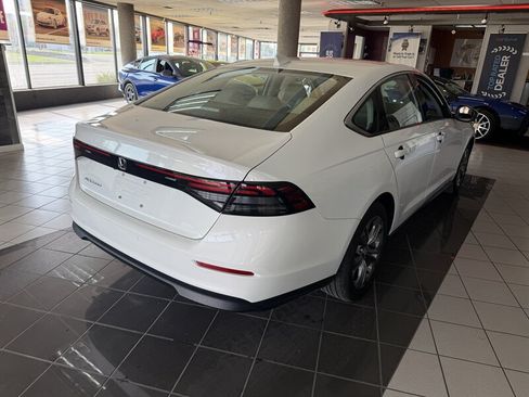 Used 2024 Honda Accord EX image 6