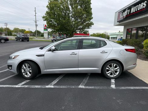 Used 2013 Kia Optima EX w/ Premium Pkg FWD image 2