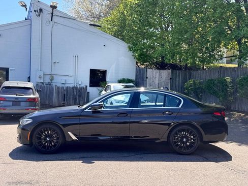 Used 2023 BMW 530i xDrive w/ Convenience Package AWD/4WD image 3