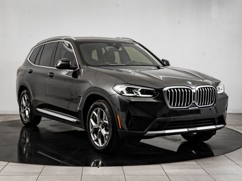 Certified 2024 BMW X3 xDrive30i w/ Convenience Package image 5