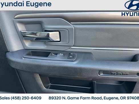 Used 2024 RAM 1500 Classic SLT image 20