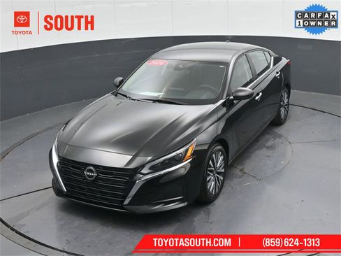 Used 2024 Nissan Altima 2.5 SV image 43