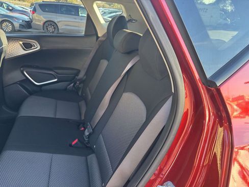 Used 2025 Kia Soul LX w/ LX Technology Package image 23