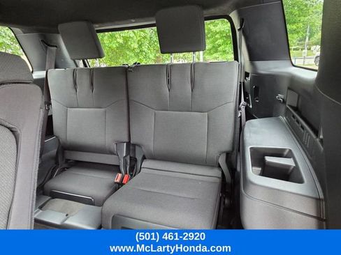 Used 2025 Toyota 4Runner SR5 AWD/4WD image 15
