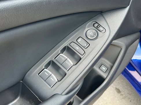 Used 2018 Honda Accord Sport image 11