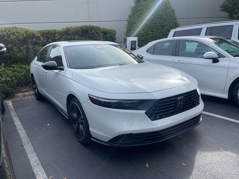 Used 2024 Honda Accord Sport image 2