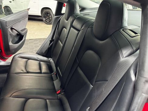 Used 2021 Tesla Model 3 Standard Range Plus image 40