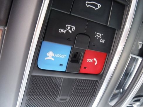 Used 2022 Jeep Wagoneer Series III image 52