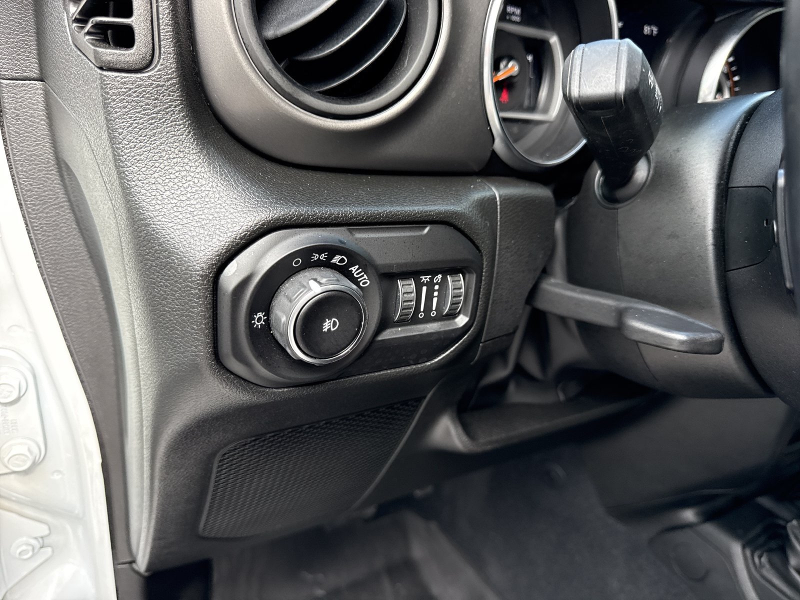 Used 2022 Jeep Wrangler Sport AWD/4WD image 14