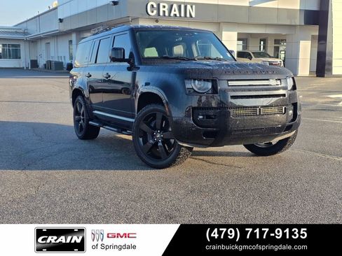 Used 2024 Land Rover Defender 130 X-Dynamic SE image 1