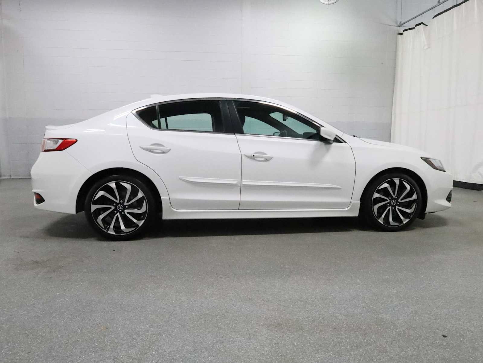 Used 2016 Acura ILX FWD image 10