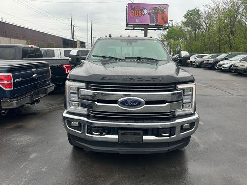 Used 2019 Ford F250 Lariat w/ Lariat Ultimate Package AWD/4WD image 2