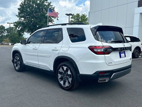 Used 2026 Honda Pilot Elite image 6