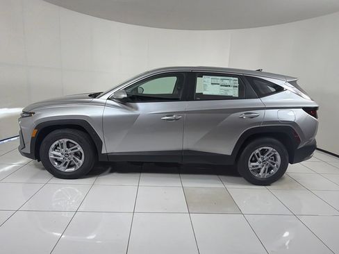 New 2026 Hyundai Tucson SE FWD image 8