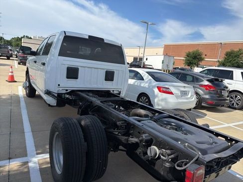 Used 2022 RAM 3500 Tradesman w/ Max Tow Package RWD image 6