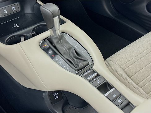 New 2027 Honda HR-V LX image 16